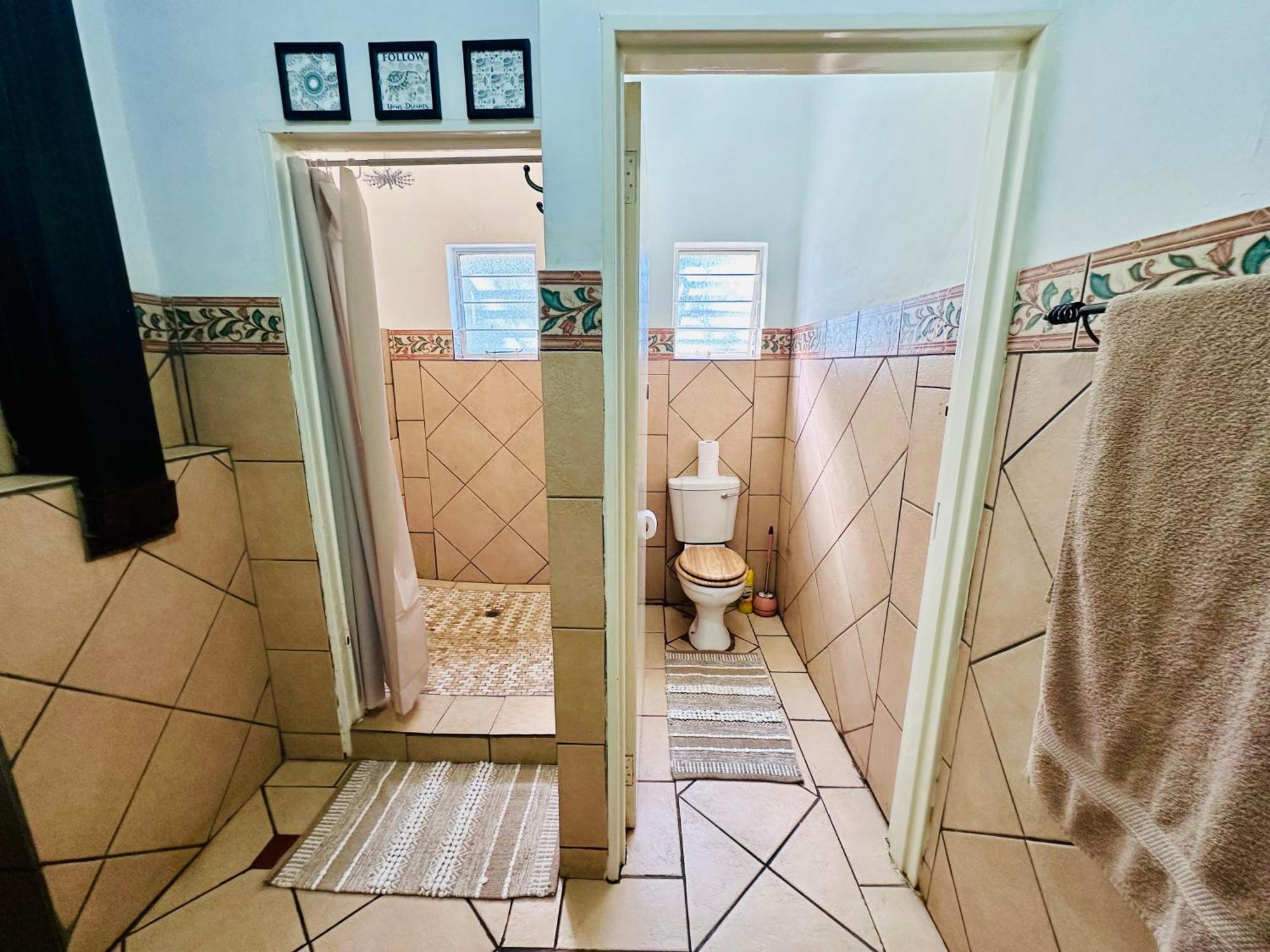 סאבי 49Onmain Self Catering Holiday Home מראה חיצוני תמונה